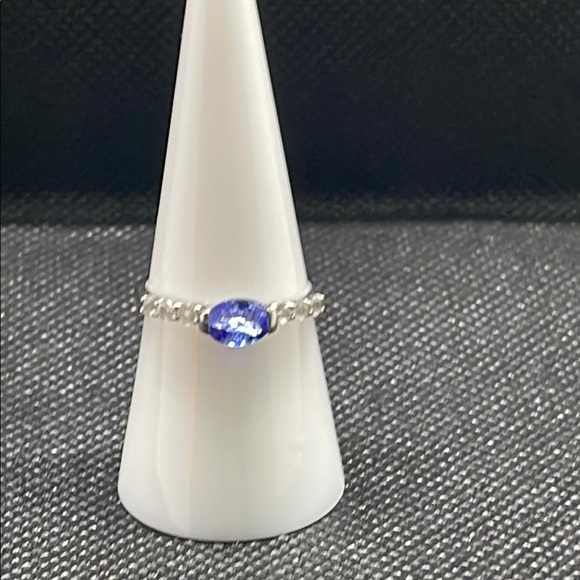 MIE Tanzanite & White Topaz Ring - Picture 1 of 5